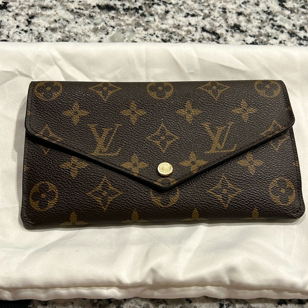 Louis Vuitton Jeanne Wallet with Coin Purse Insert